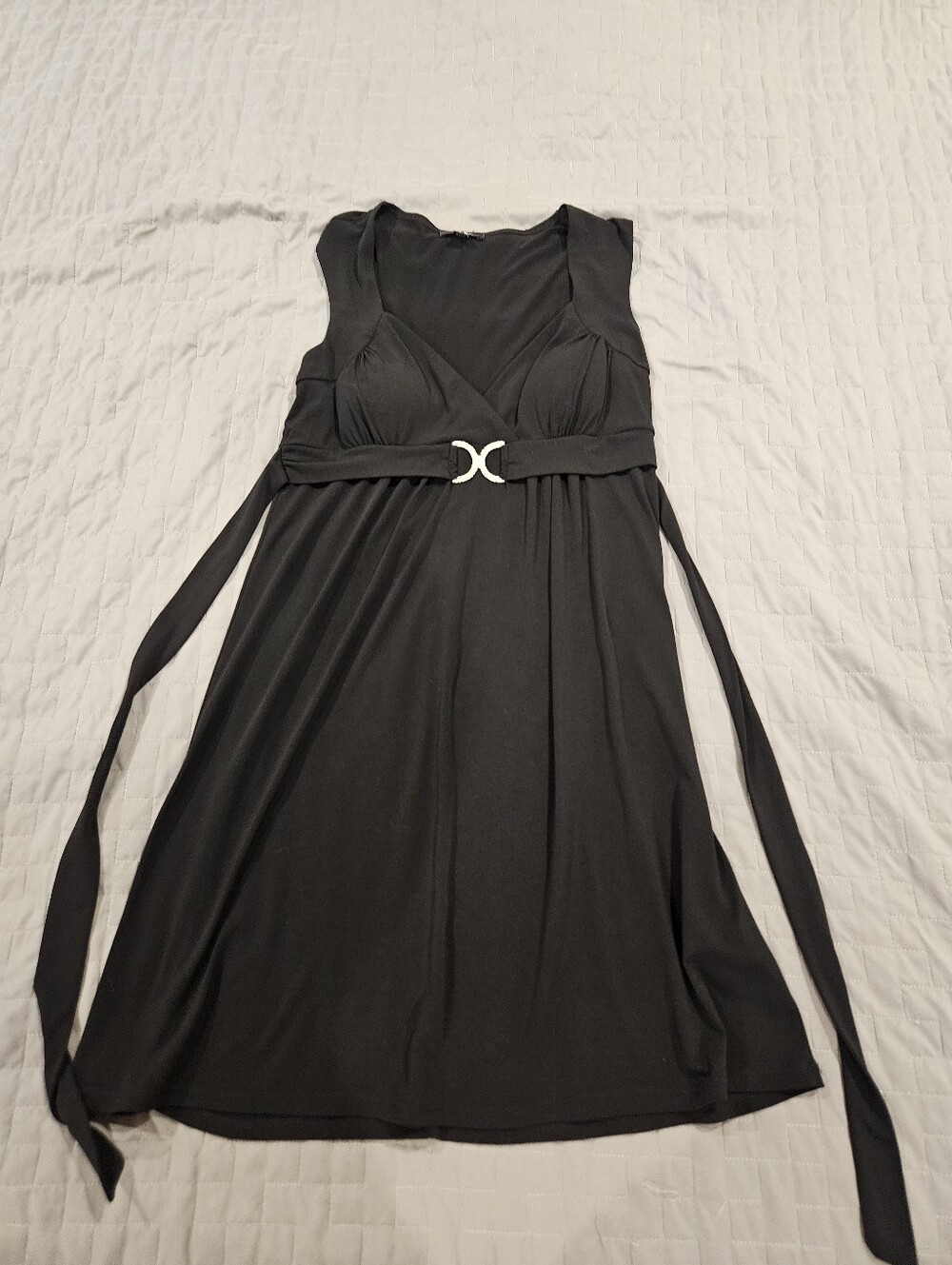 BCX Classic Black Sleeveless Sheath Dress - Timeless Work-to-Evening Style Large
